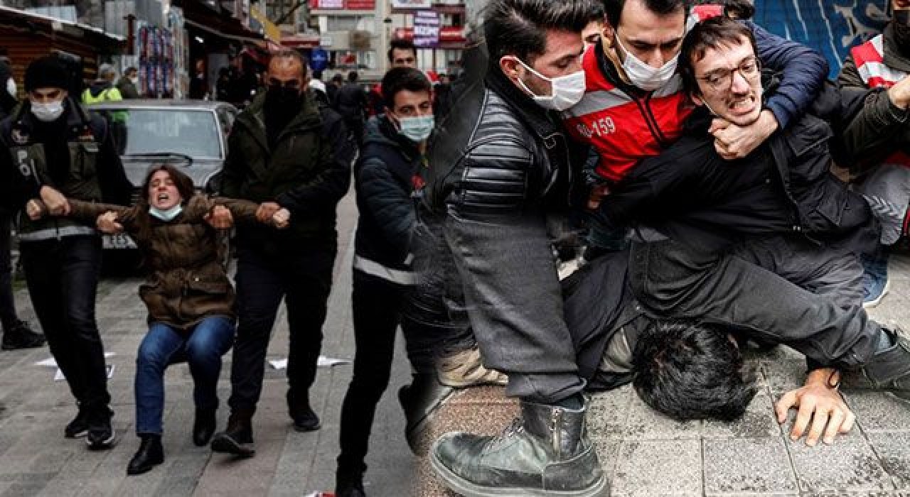 Boğaziçililere yapılan sert müdahale tepki çekti