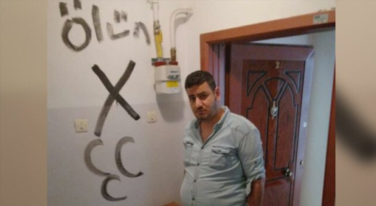 CHP İl Başkanlığı çalışanının kapısına "ölün" yazdılar!