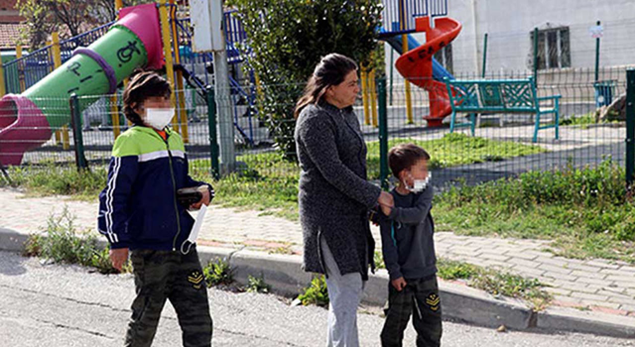 Çocuklara sinirlendi, parkta rastgele ateş açtı