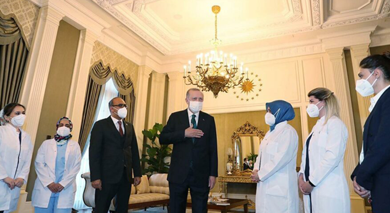 Cumhurbaşkanı Erdoğan sağlık çalışanlarıyla bir araya geldi