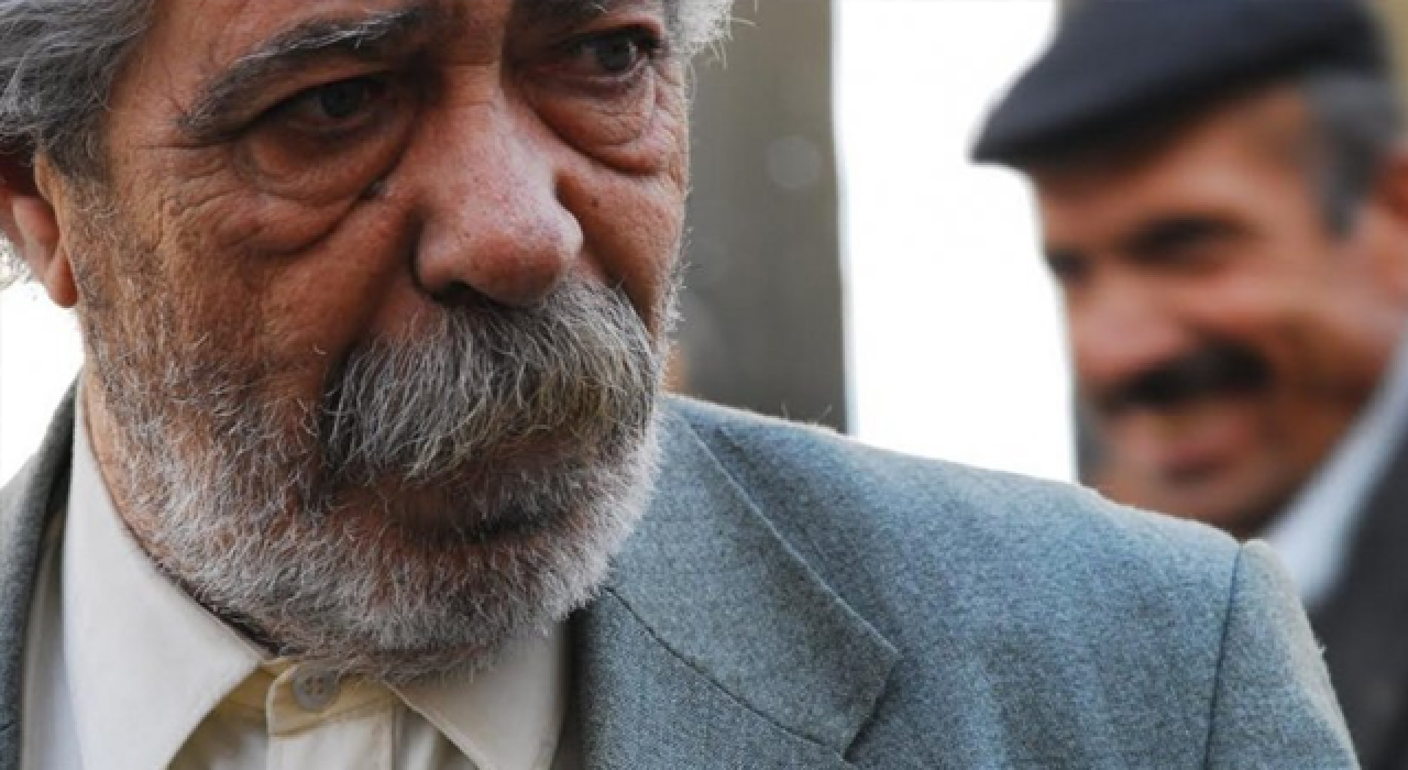 Erol Demiröz yaşamını yitirdi