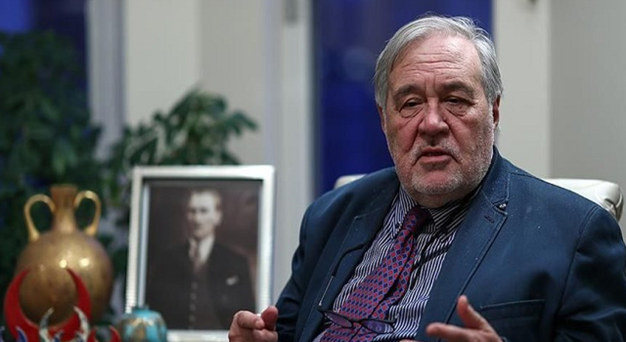 İlber Ortaylı: Soykırım diyen cahildir