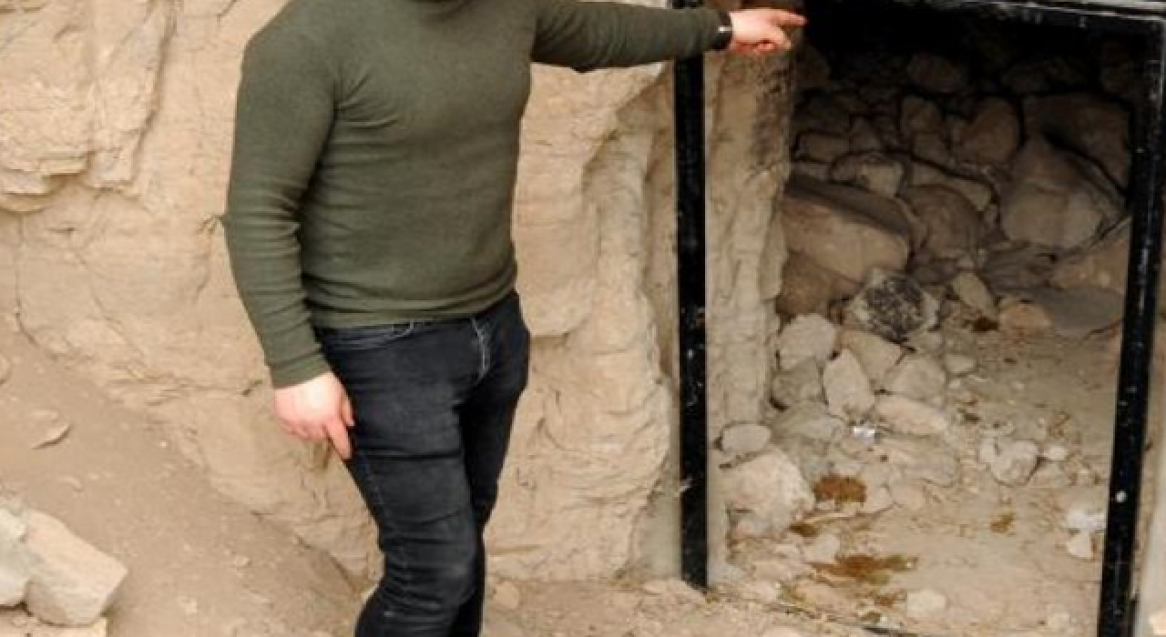 Kilisenin kapısını çaldılar