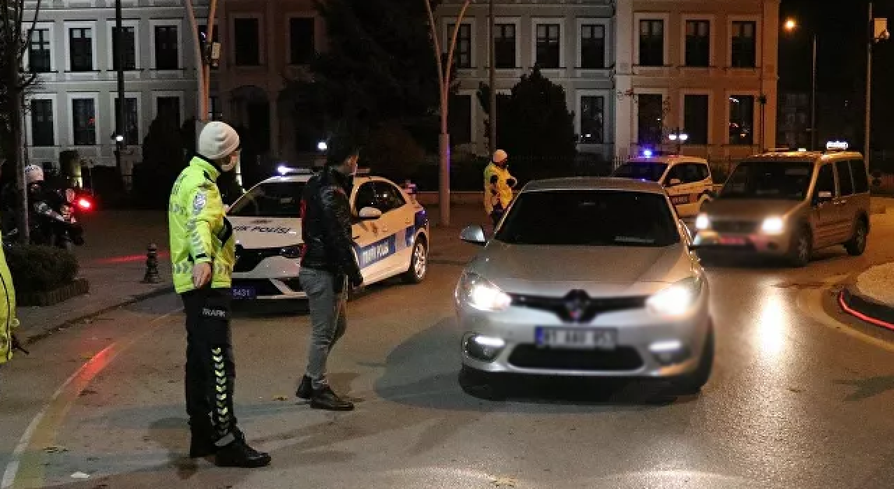 Kısıtlamalara uymayan 26 bin 649 kişiye ceza