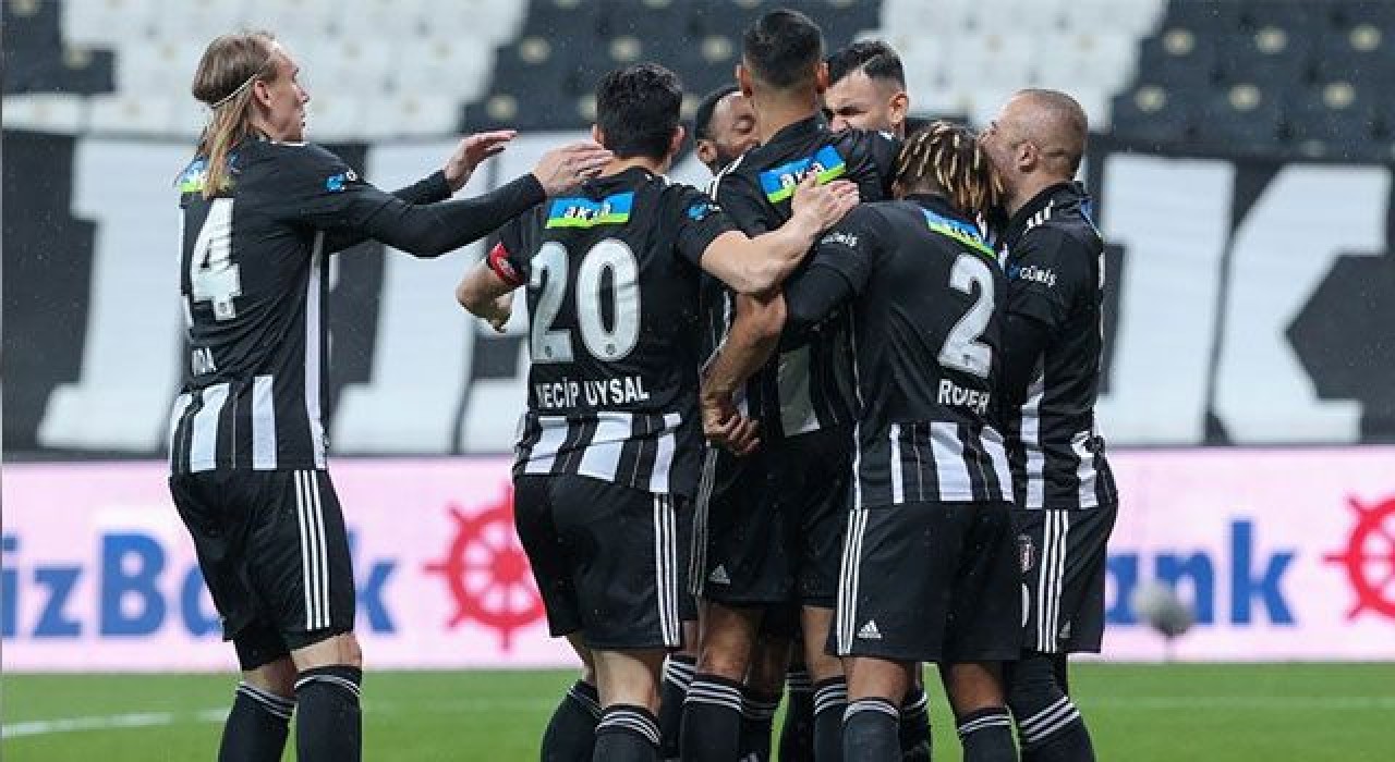 Lider Beşiktaş, deplasmanda Çaykur Rizespor'la karşılaşıyor; işte muhtemel 11'ler