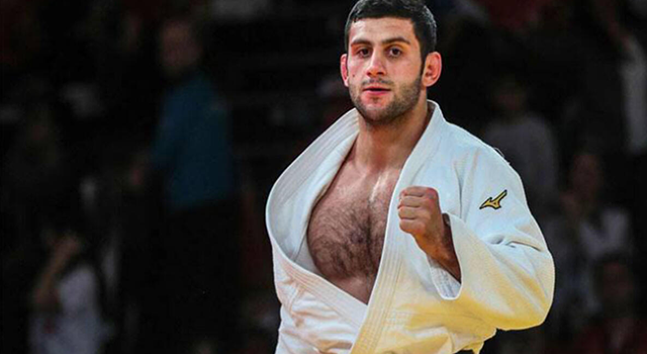 Milli Sporcu Vedat Albayrak'tan altın madalya