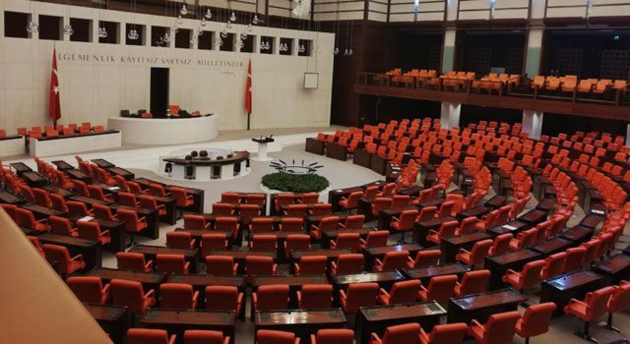 Mini ekonomi torba paketi yolda! Pakette neler var?