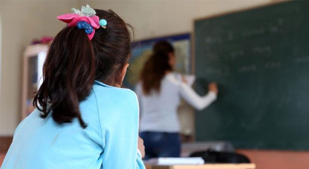 Öğrencisi derse girmeyen öğretmenin ücreti kesilecek!