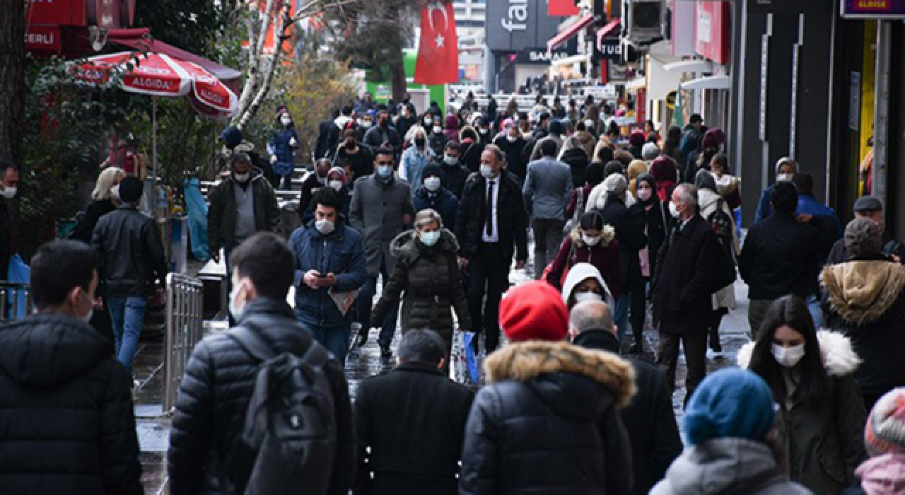 Sağlık Bakanı Koca, illere göre haftalık vaka sayılarını paylaştı