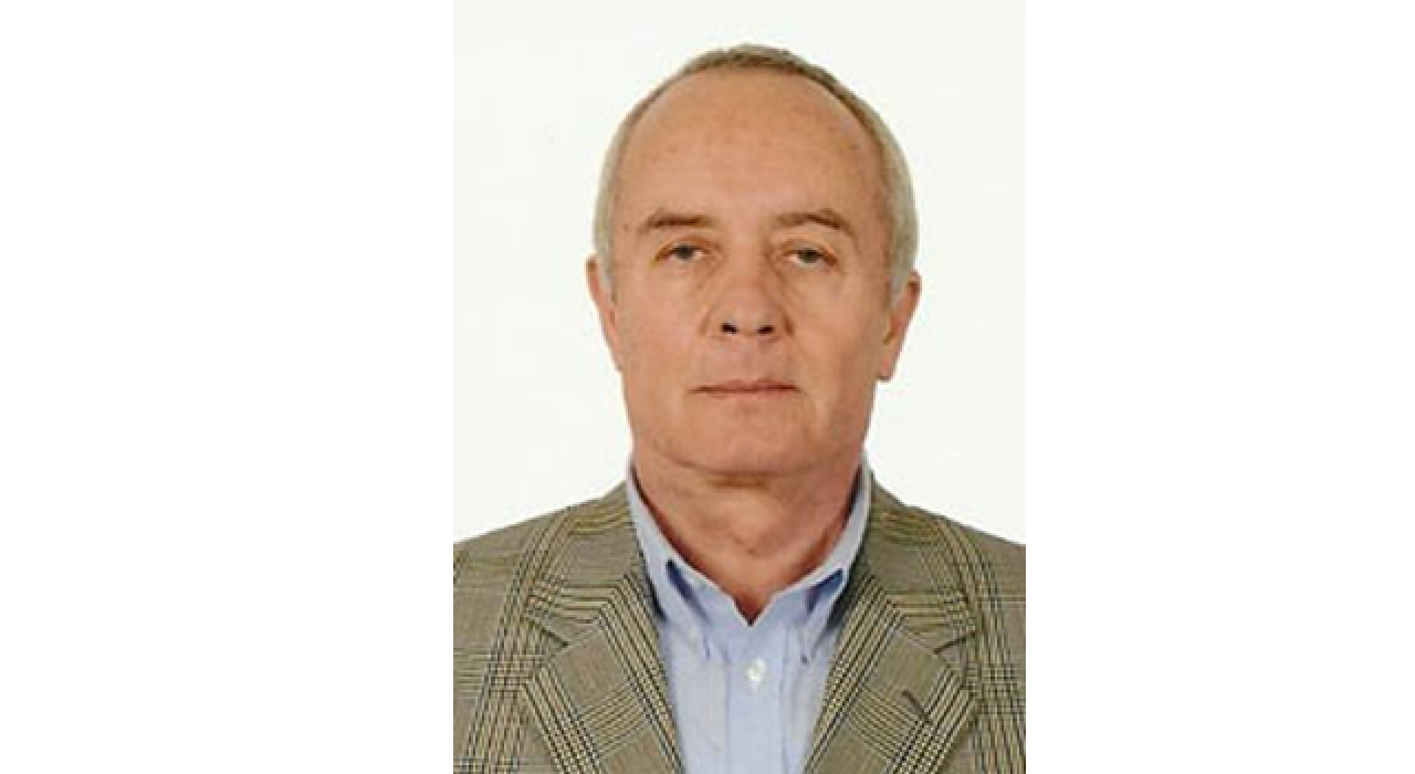 Ünlü akademisyen, dolandırıcılara para kaptırdı!