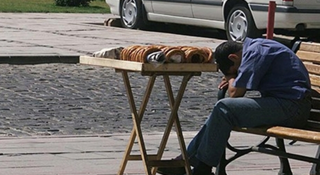 10 kişiden 8'i geçim derdinde