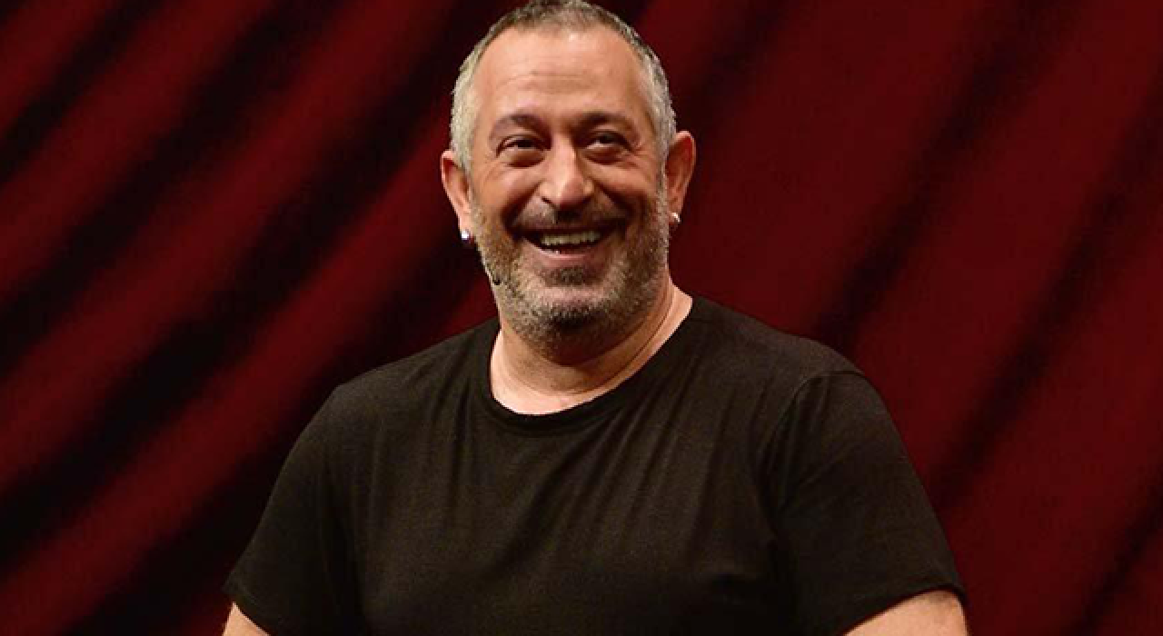 Cem Yılmaz'dan hayranlarına müjdeli haber