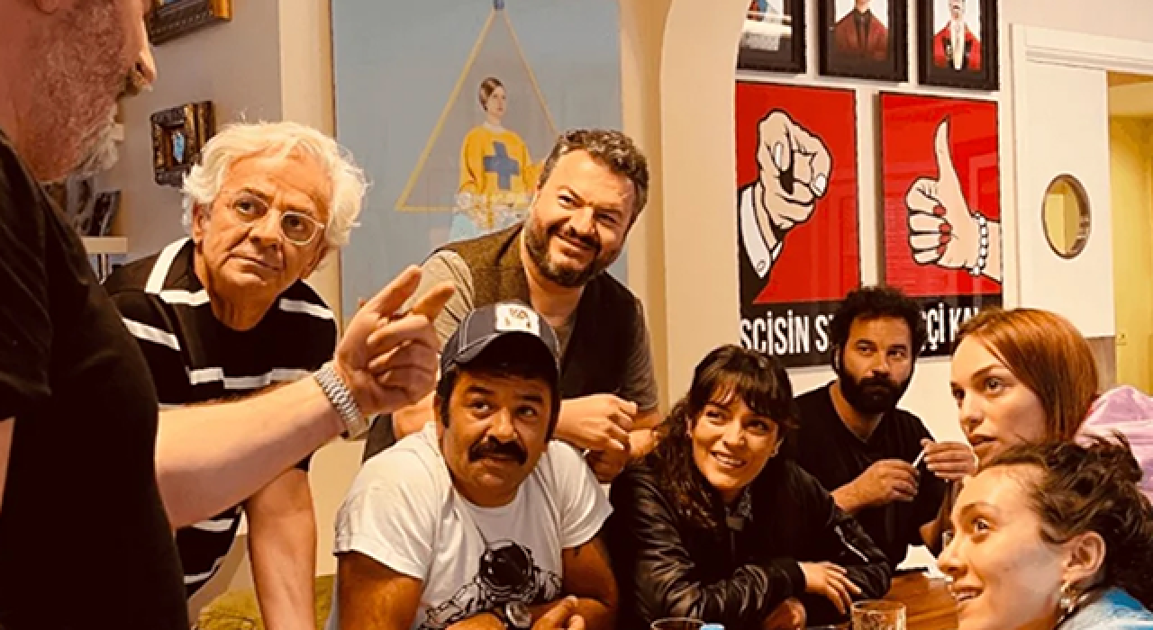 Cem Yılmaz'dan hayranlarını heyecanlandıran paylaşım