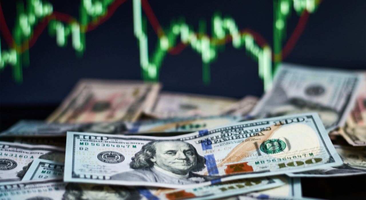 Dolar tarihi zirveyi gördü!
