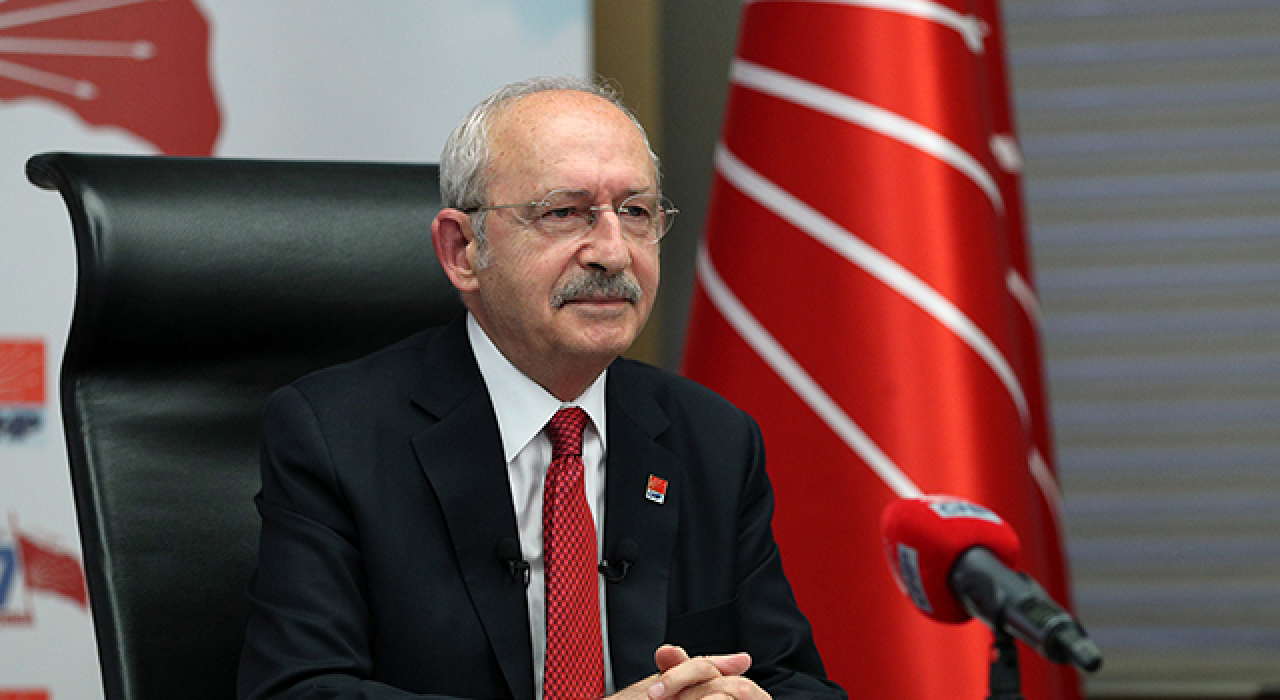 Kılıçdaroğlu, gençlik fotoğrafını paylaştı