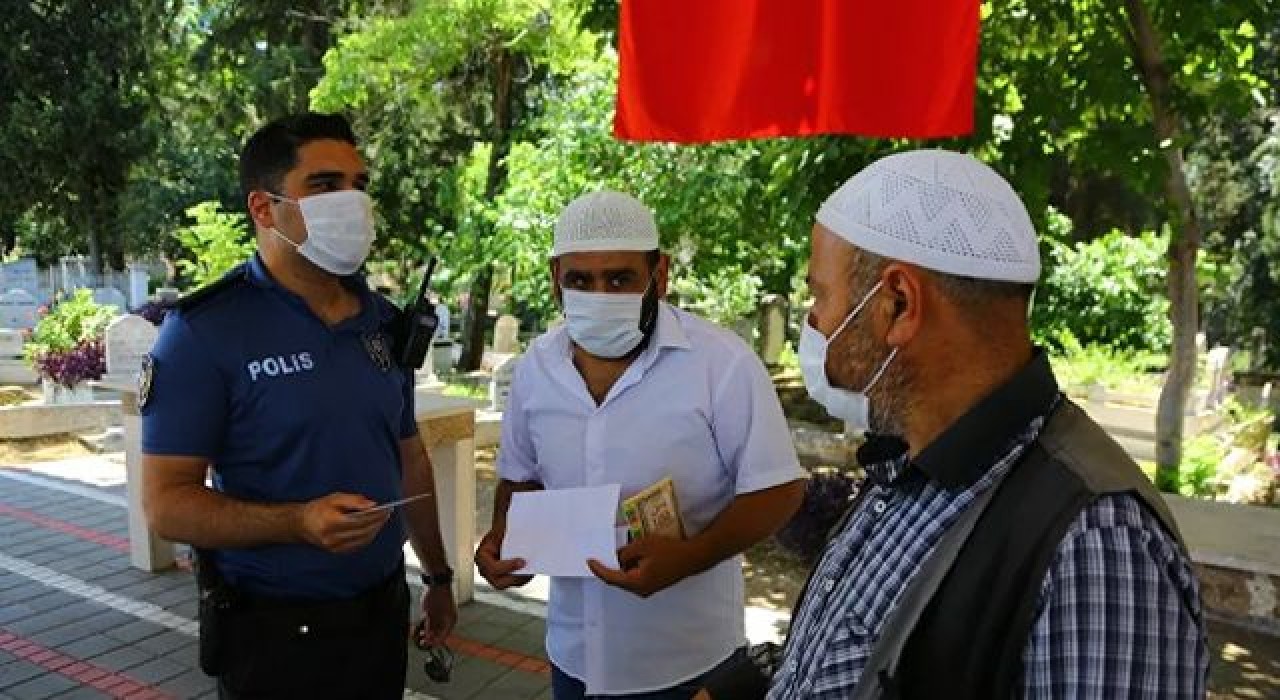 Mezarlıkta "korsan hoca" denetimi