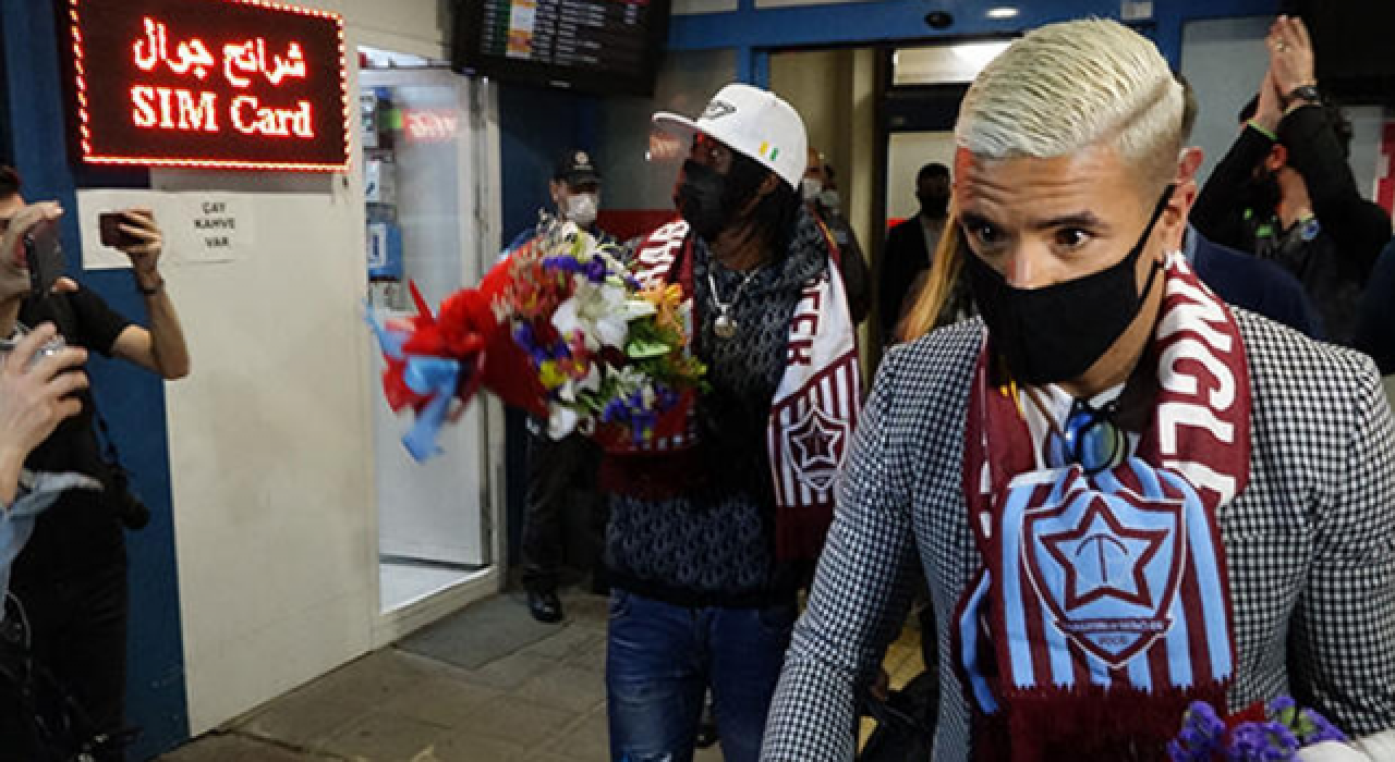 Trabzonspor, Bruno Peres ve Gervinho'yu KAP'a bildirdi