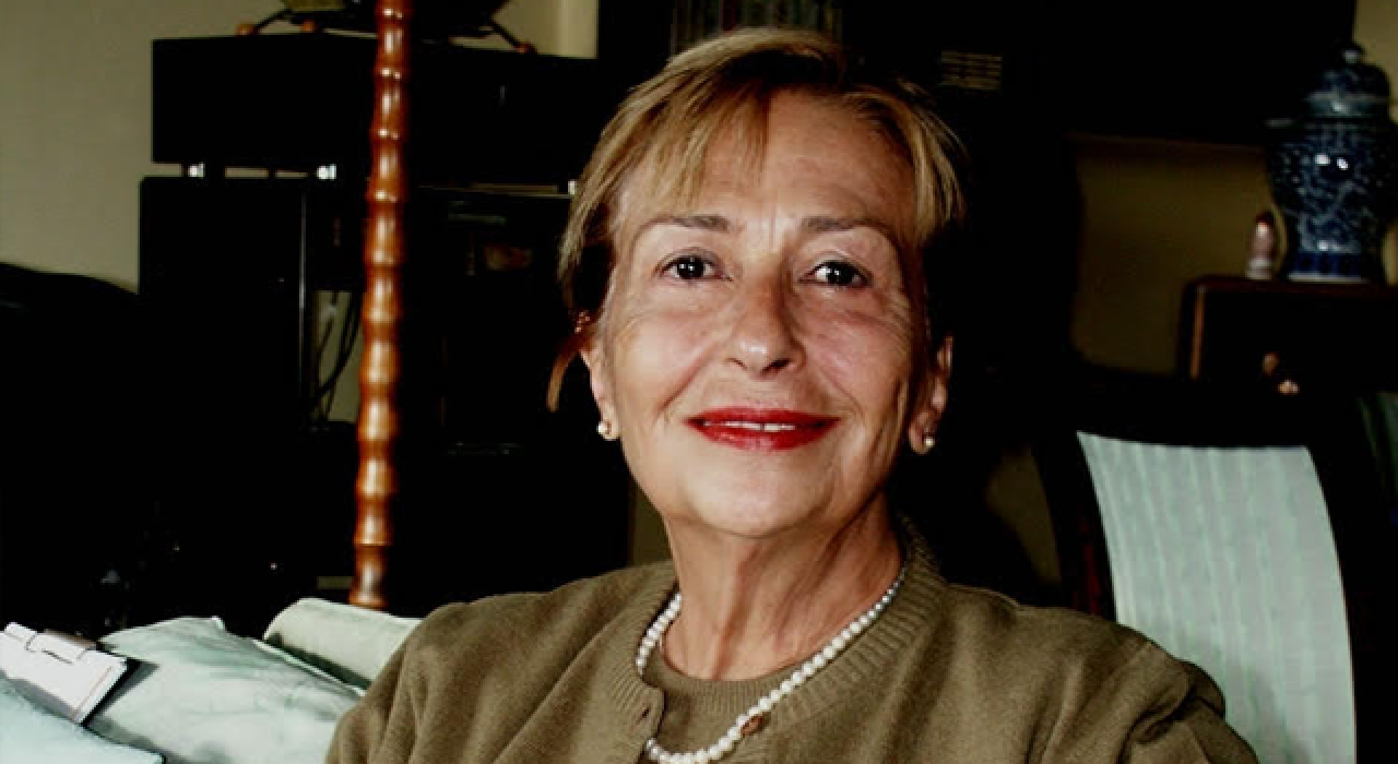 Yazar Emine Işınsu hayatını kaybetti