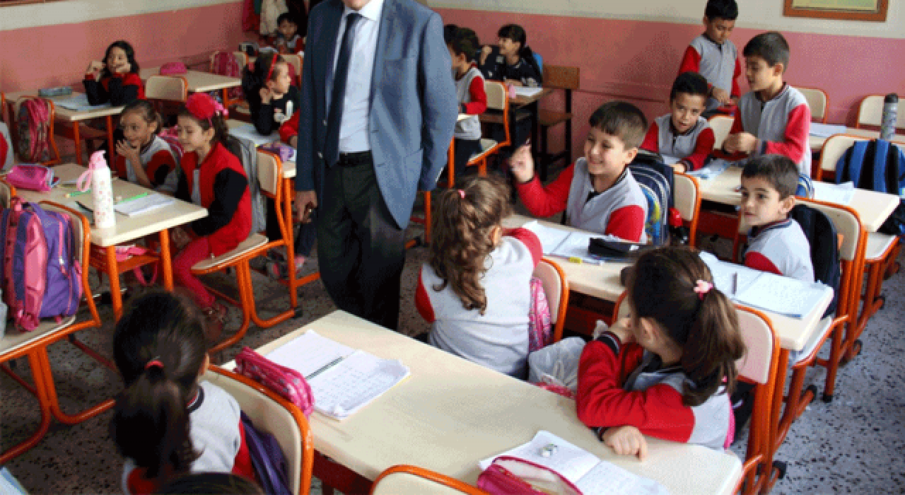 Emekli öğretmenlere ikinci maaş şoku!