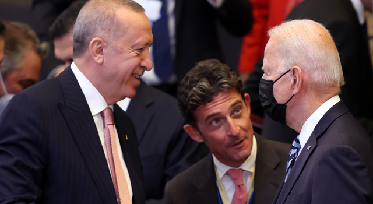 Erdoğan ve Biden arasında ilk yüz yüze temas