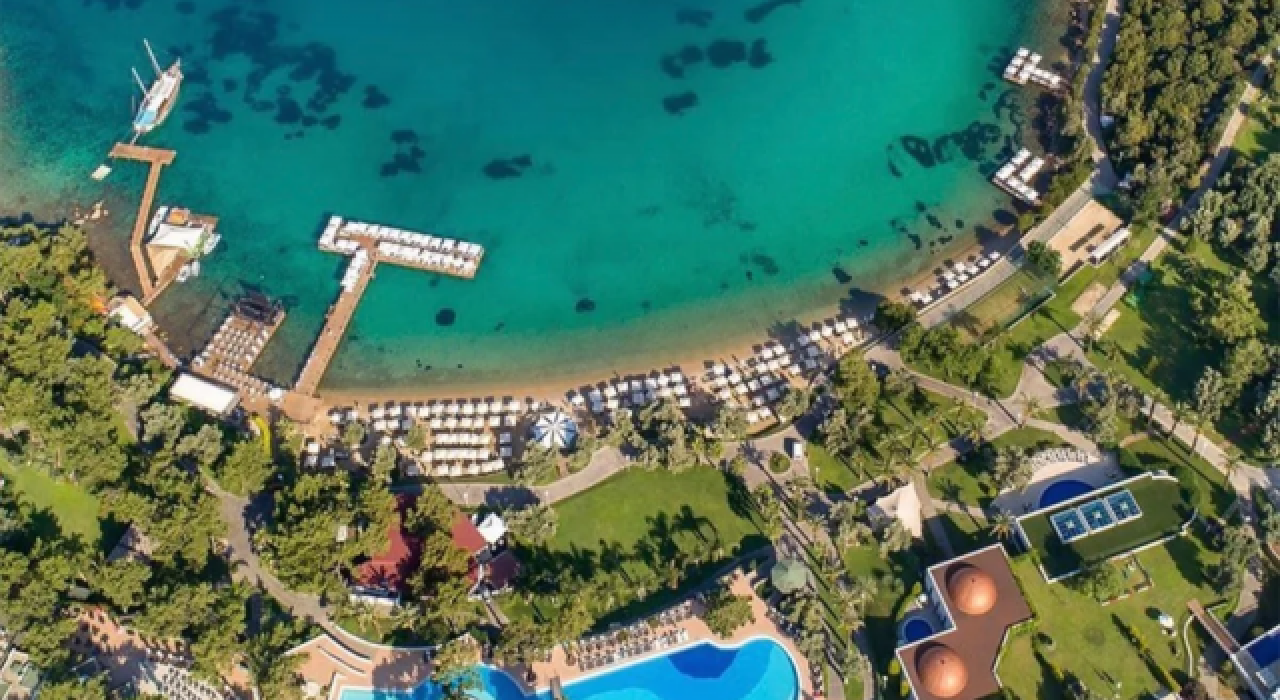 Bodrum'daki fiyatlara tepki: 8 litrelik bir suya yazılan 960 TL’ye asla "Tamam"demem, diyemem