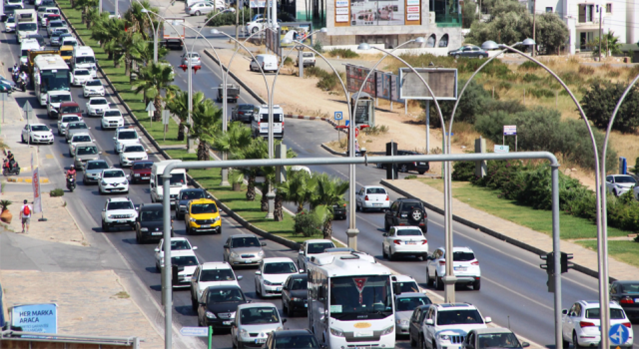 Daha fazla insan gelmesini önermiyoruz, Bodrum'un da taşıyabileceği bir yük var