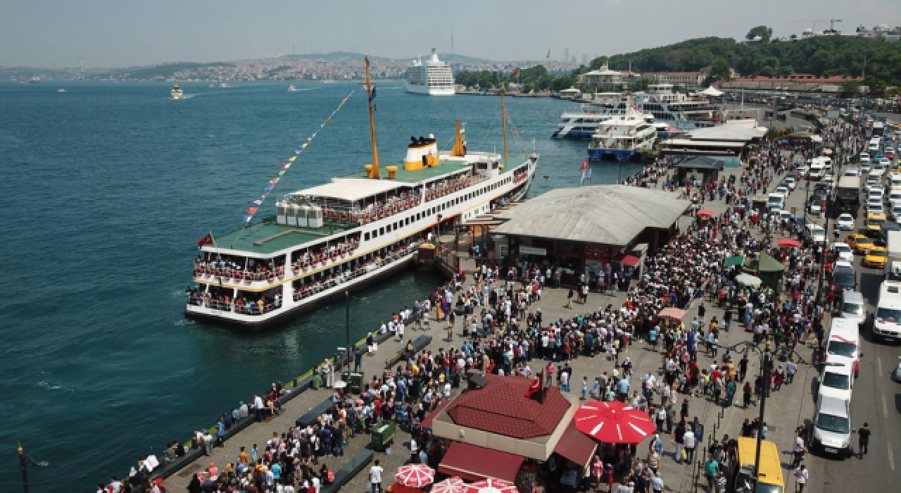 İstanbul'da koronavirüs vakaları yüzde 50'nin üzerinde arttı