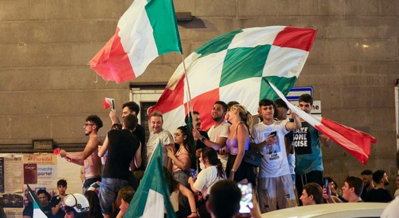 İtalya EURO 2020 finaline hazırlanıyor: "Büyülü Geceler"le yeniden doğuş