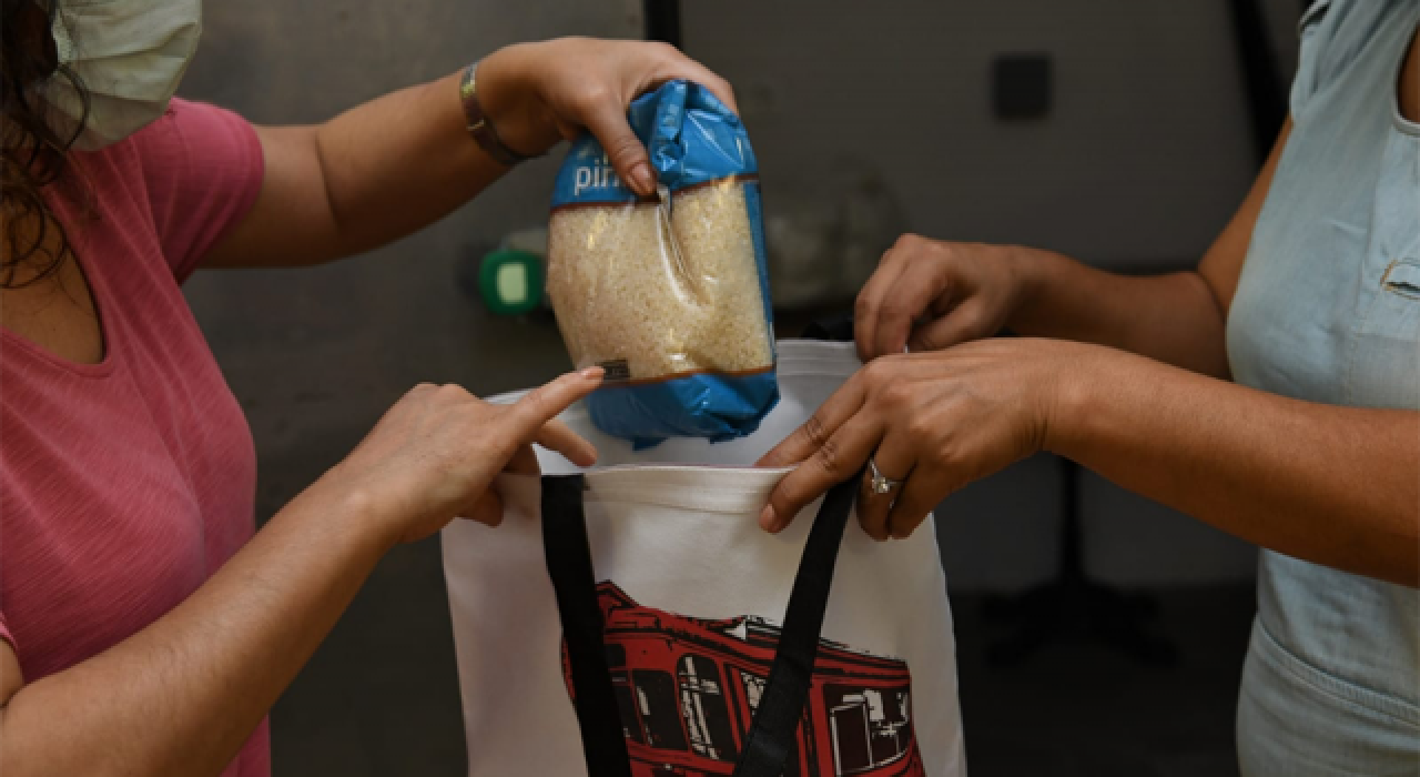 Kadıköy'de komşular arasında kurban bayramı dayanışması