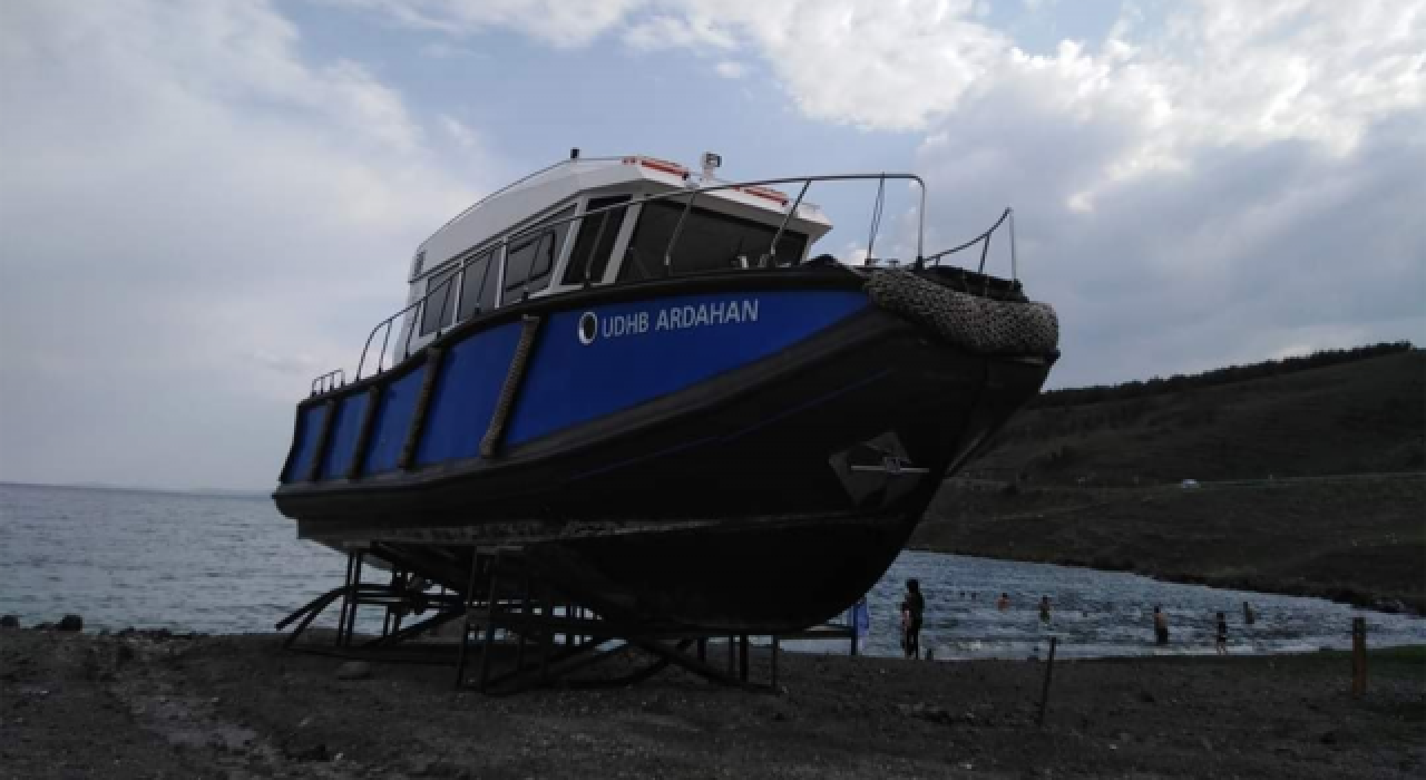 Kar etmiyor, altından yel geçiyor.