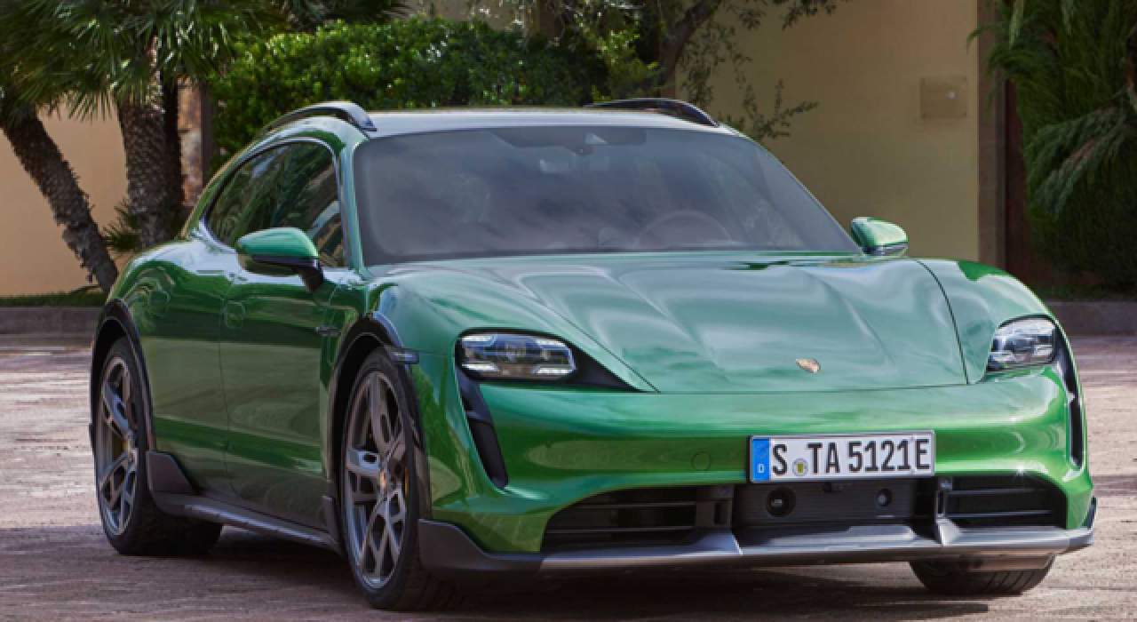 Porsche, ilk elektrikli otomobili Taycan'ları geri çağırma kararı aldı