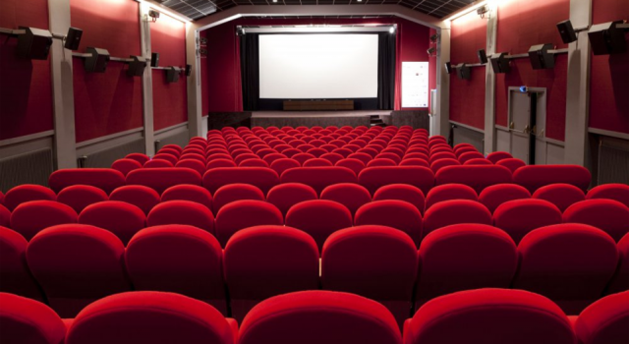 Sinema biletlerinde "sıfır vergi" Mayıs 2022'ye uzatıldı