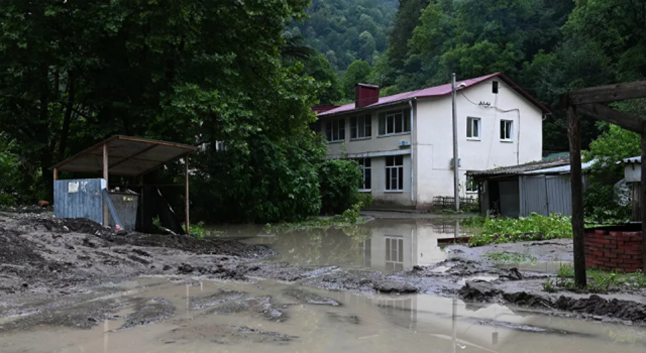 Soçi’de sel tehdidi: Halka tahliyeye hazır olma çağrısı yapıldı