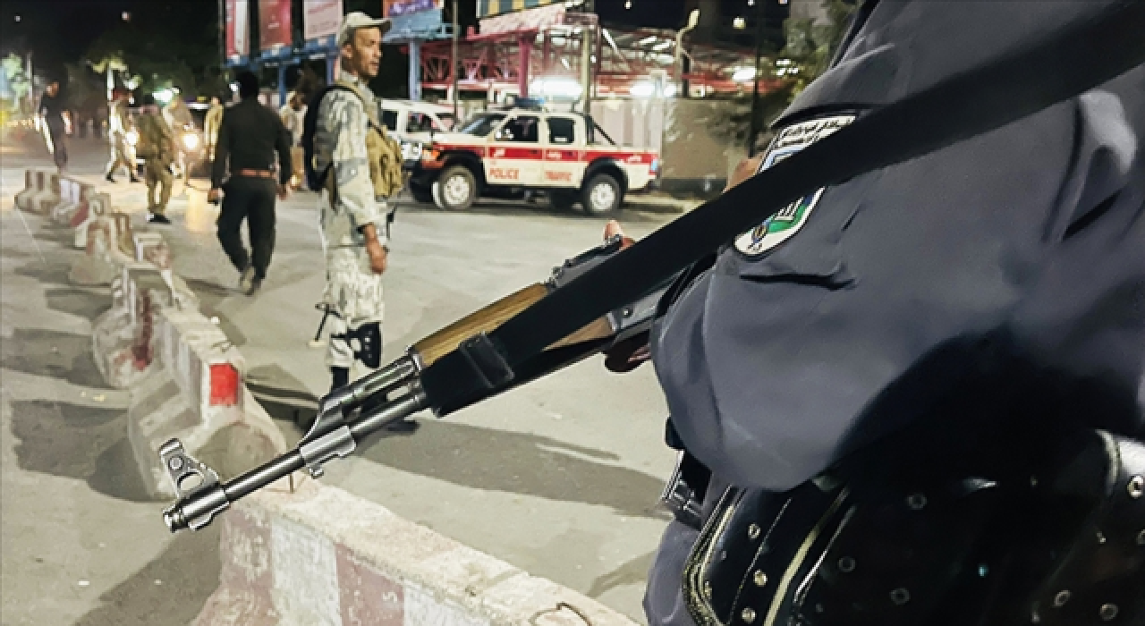 Afganistan'da Savunma Bakanı'nın evine saldırı