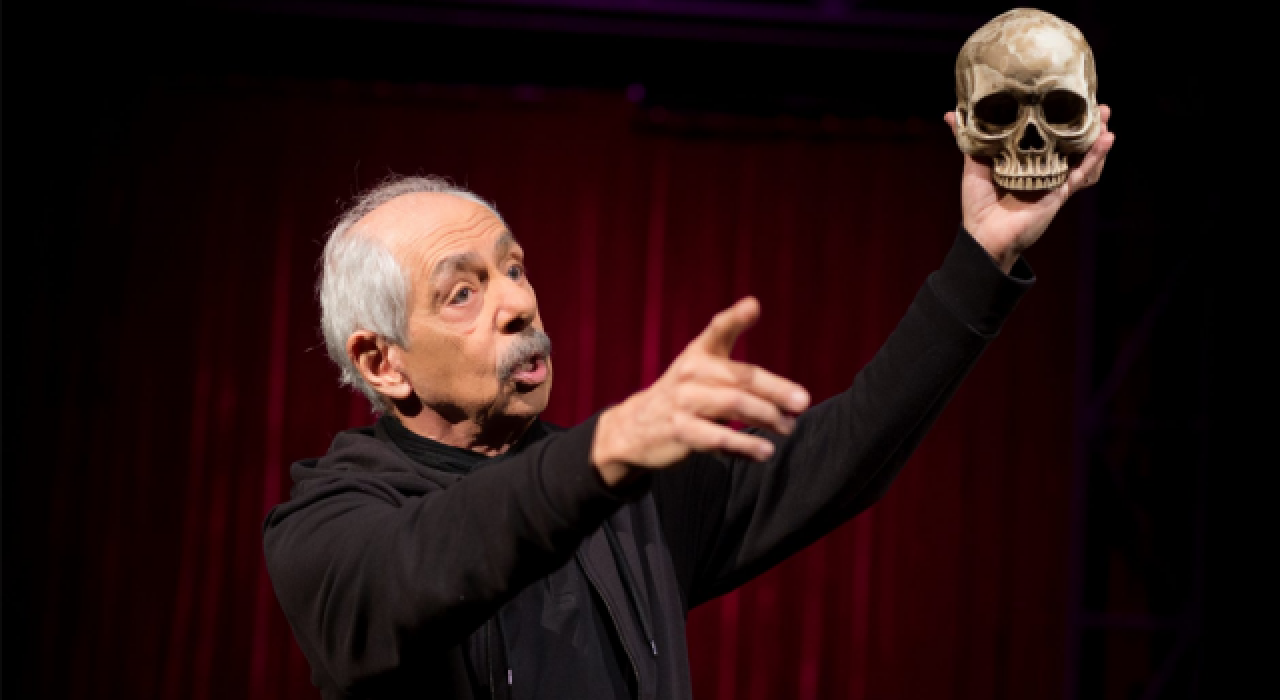 Cumhurbaşkanı'na hakaretten iddianame hazırlanan Genco Erkal'dan açıklama