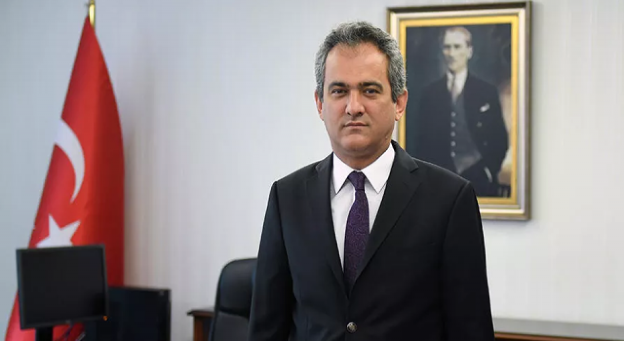 Milli Eğitim Bakanı Özer, Türkiye Maarif Vakfı Mütevelli Heyeti üyeliğinden ayrıldı