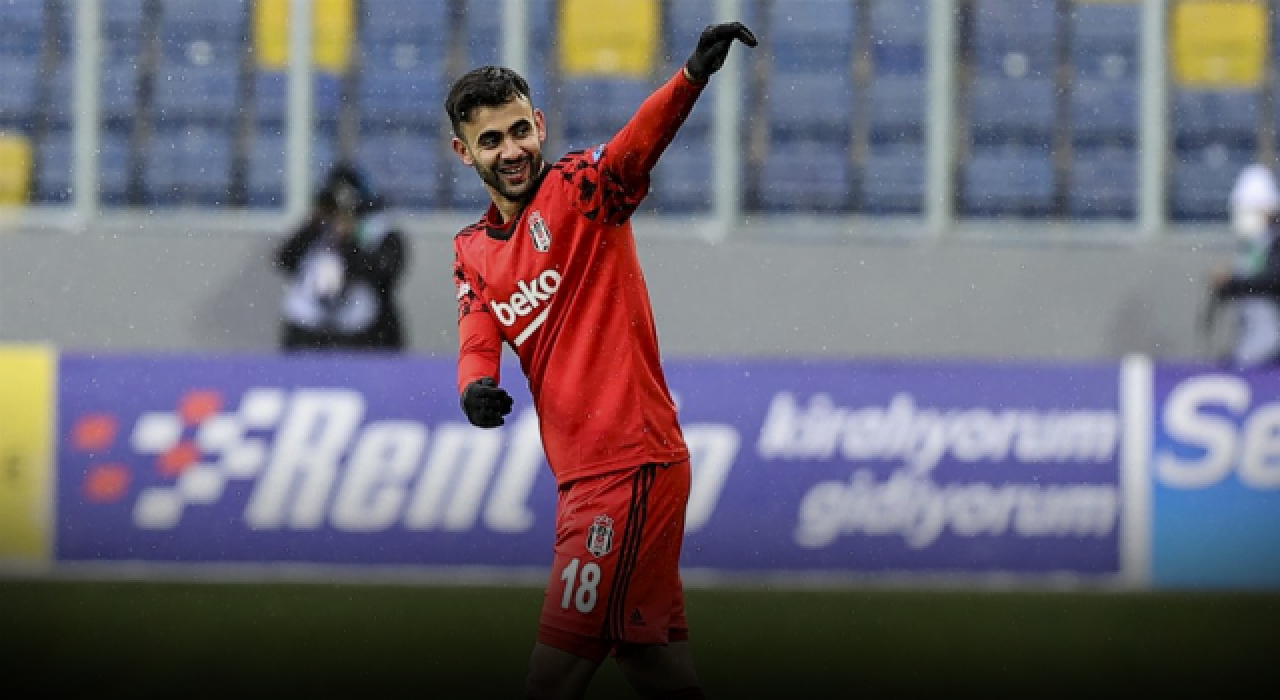 Rachid Ghezzal'dan "Eve dönüyoruz" paylaşımı