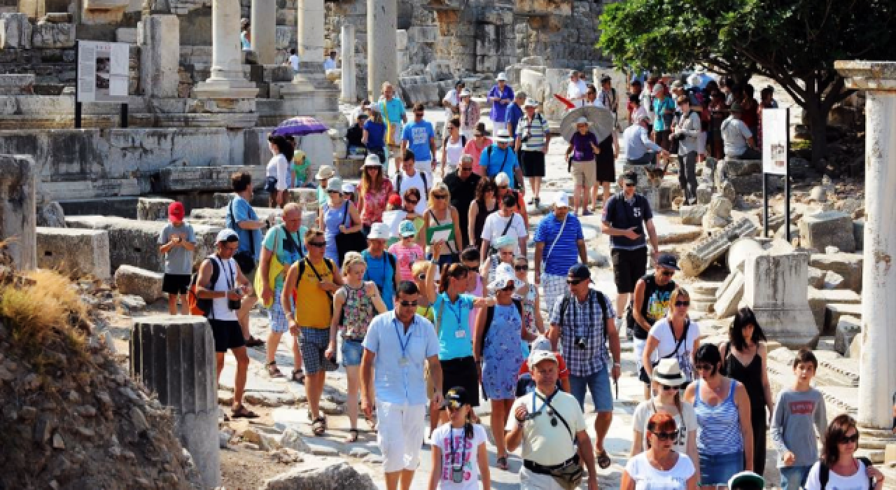 Temmuzda Türkiye'ye 4 milyon 36 bin turist geldi