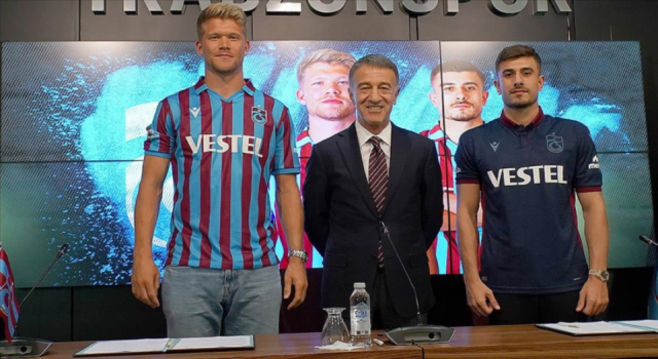 Trabzonspor, Dorukhan Toköz ve Andreas Cornelius için imza töreni düzenledi