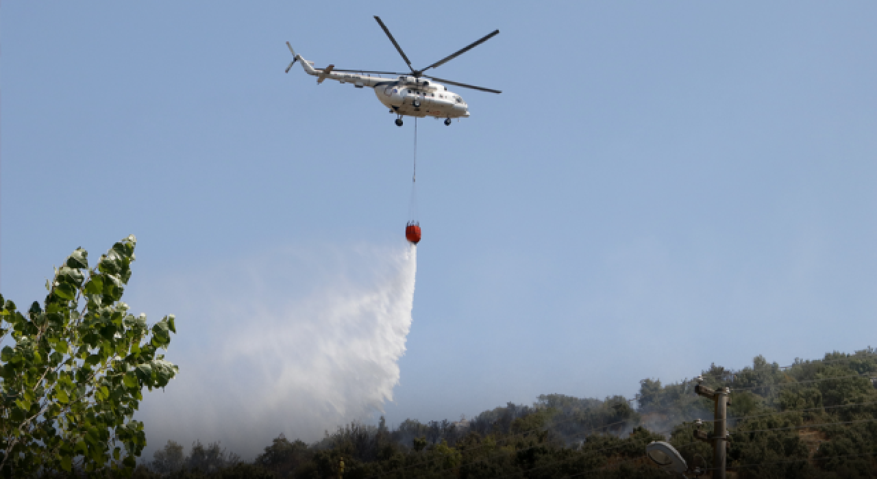 Tunceli'deki orman yangına 2 helikopter ve 1 uçakla müdahale ediliyor