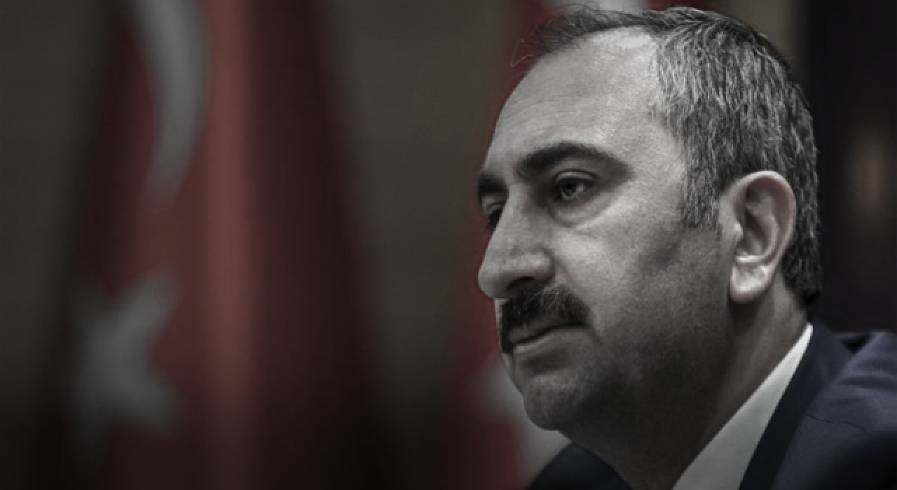 Adalet Bakanı: "Millet iradesine yönelen tüm darbeleri lanetliyorum"