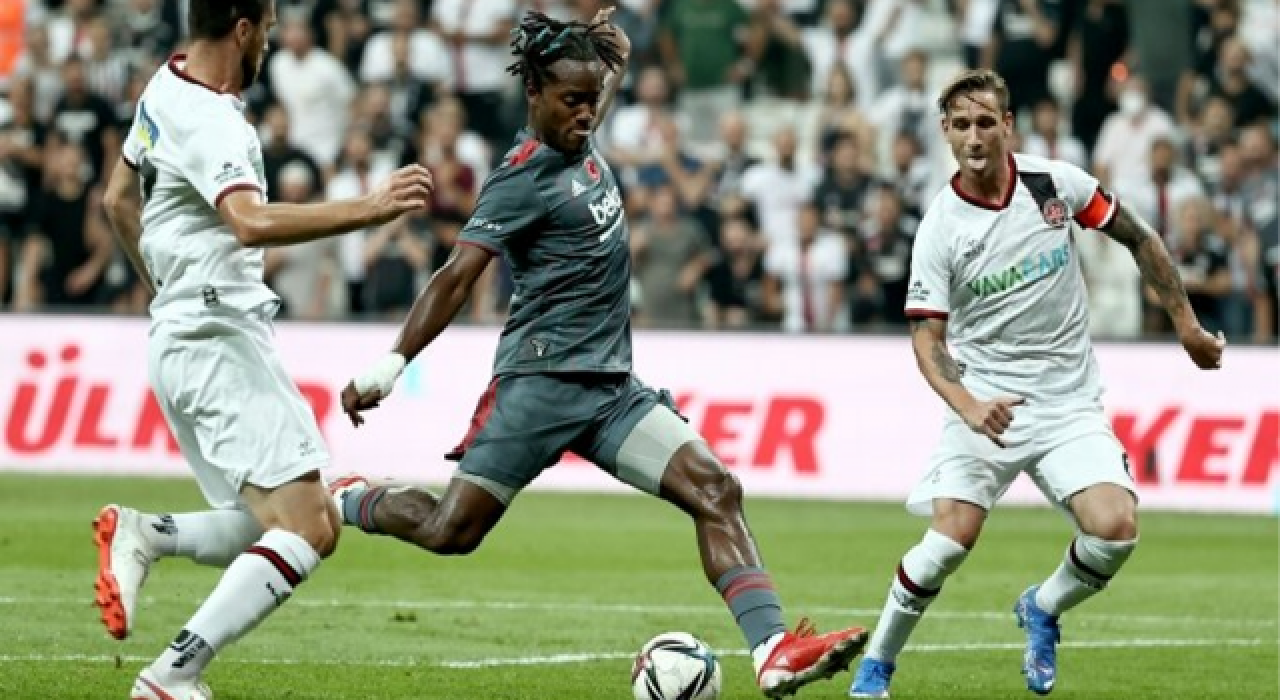 Belçika teknik Direktörü Martinez'den, Batshuayi'ye "İyi bir seçim yaptı"