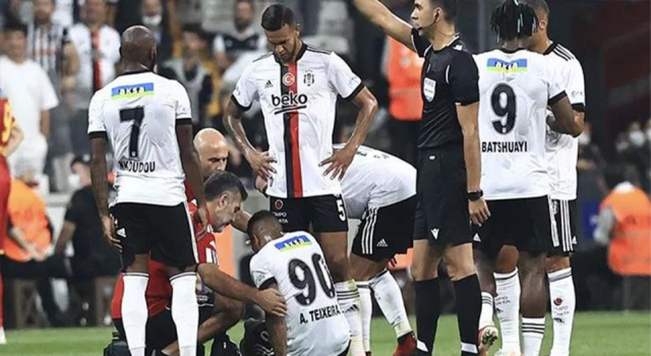 Beşiktaş'a Vida ve Alex Teixeira'dan kötü haber