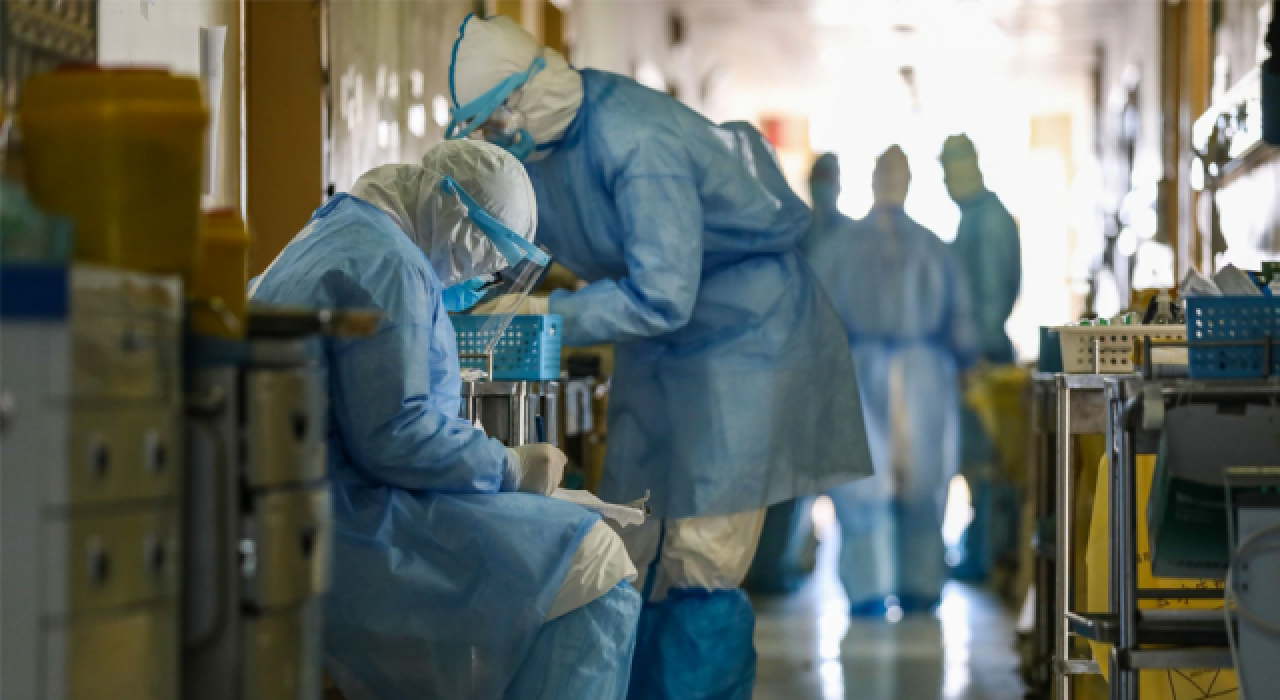 Bugün, 221 kişi daha hayatını kaybetti, 27 bin 197 yeni vaka tespit edildi