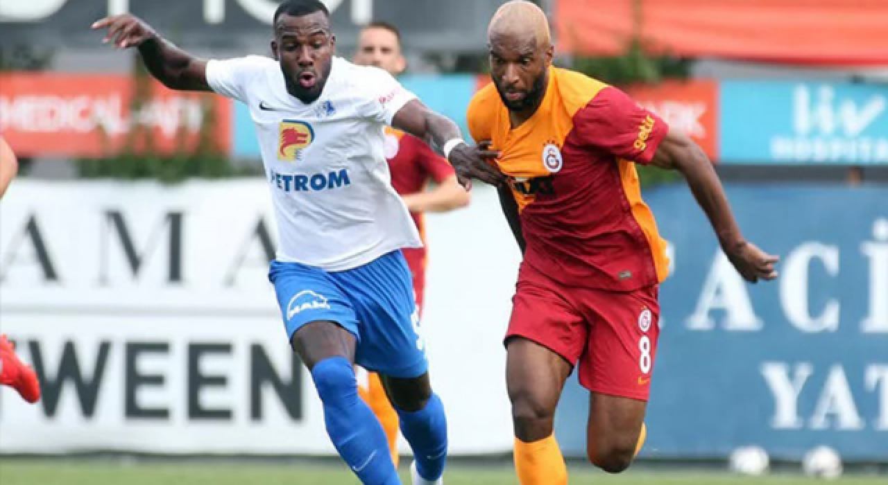 Galatasaray, hazırlık maçında Hagi'nin takımı Farul Constanta'ya 3-1 yenildi
