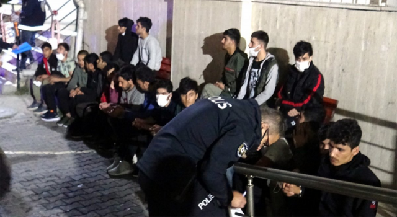 Göçmenleri Yunanistan vaadiye Avcılar’a götürdüler