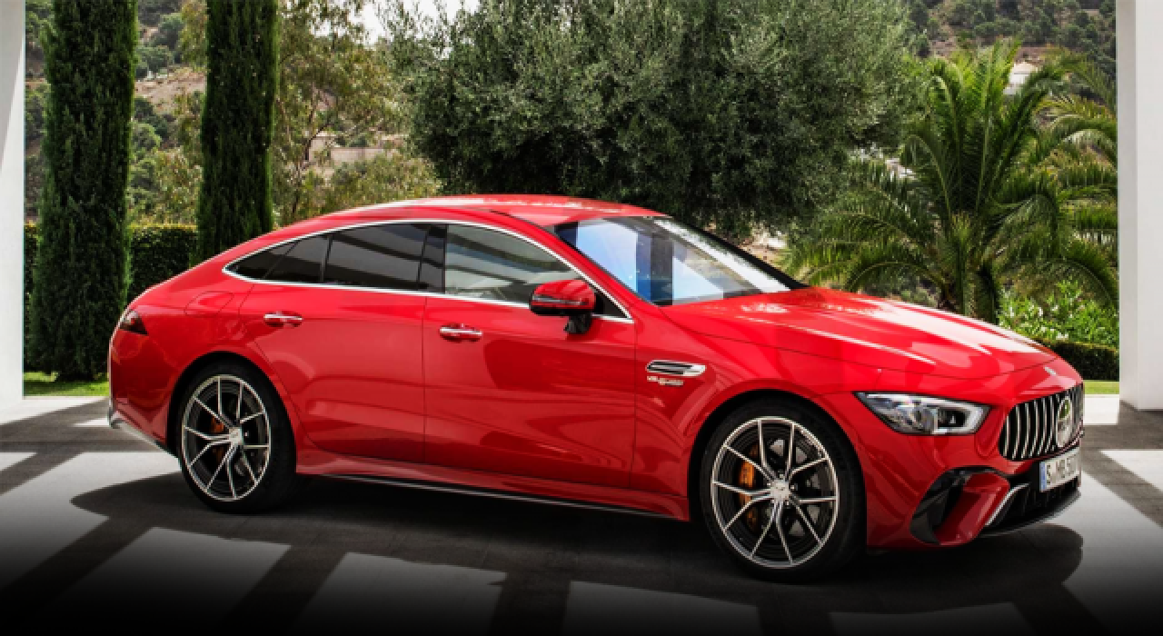 Mercedes'in en güçlüsü! 842 beygirlik hibrit  AMG GT 63 S E Performance