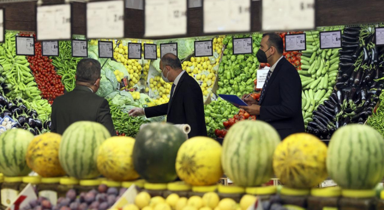 Ticaret Bakanlığı'ndan 5 büyük zincir markete "fahiş fiyat" denetimi