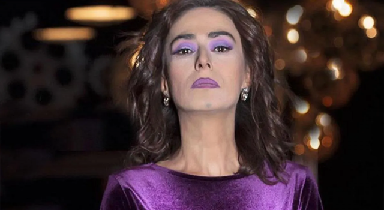 Yıldız Tilbe aşı olduğu haberlerini yalanladı!