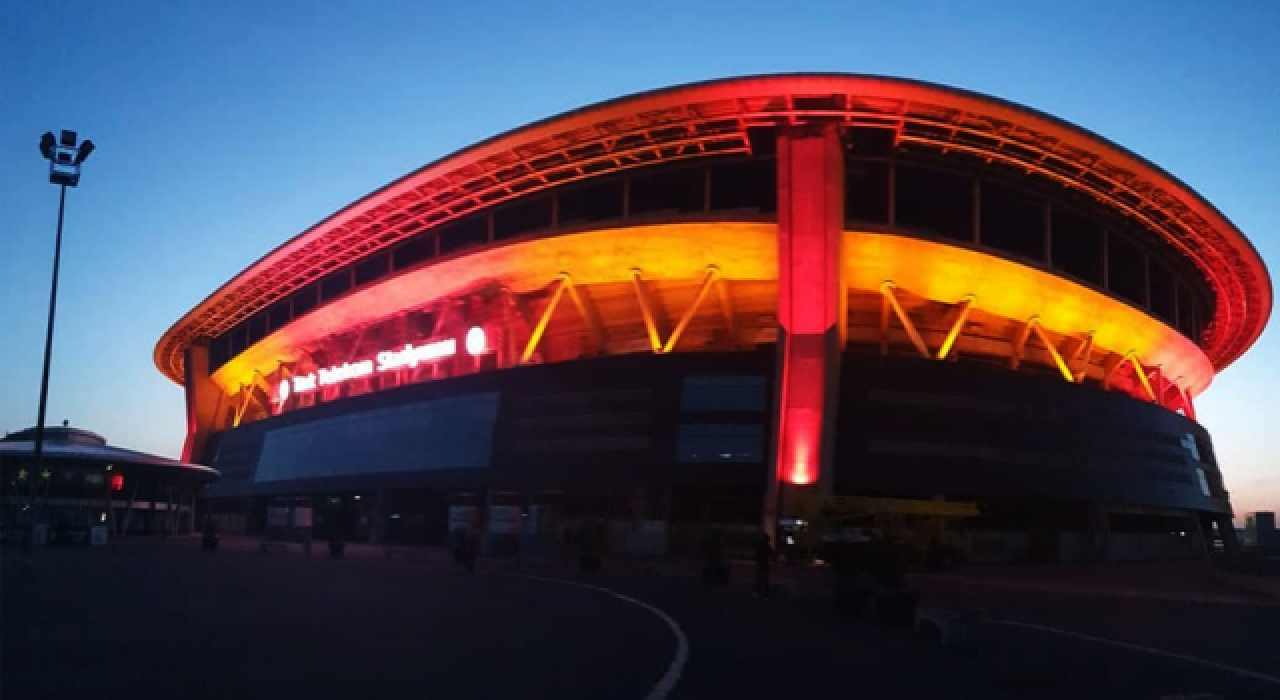Galatasaray'ın yeni stat sponsoru belli oldu!